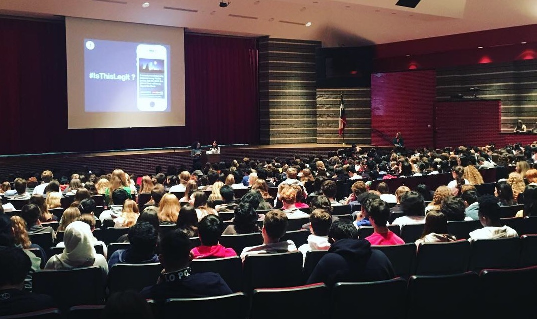 Hiwot Hailu (left) and Allison Graves lead a MediaWise fact-checking presentation at Memorial High School in Houston, Texas. (Photo by Katy Byron)