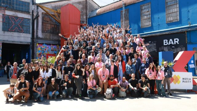 Media Party attendees gather for a photo at the Konex. (Courtesy: John Reichertz)