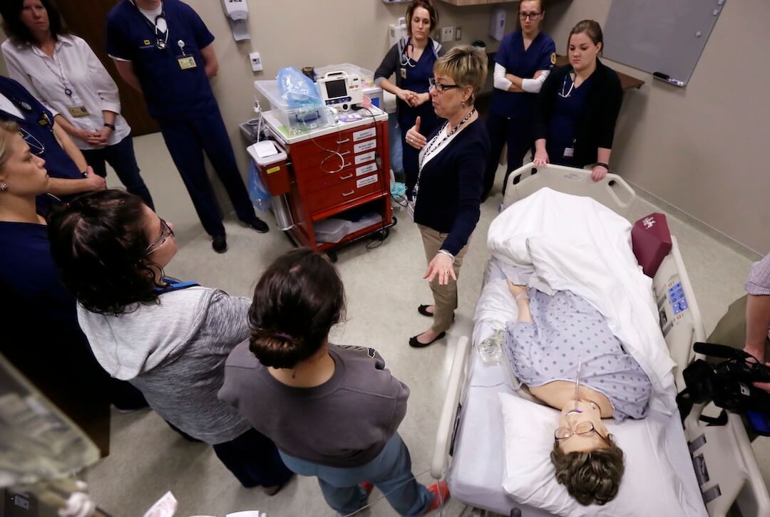 Will new federal student loan caps affect nurses? Graduate students could feel the impact. - Poynter