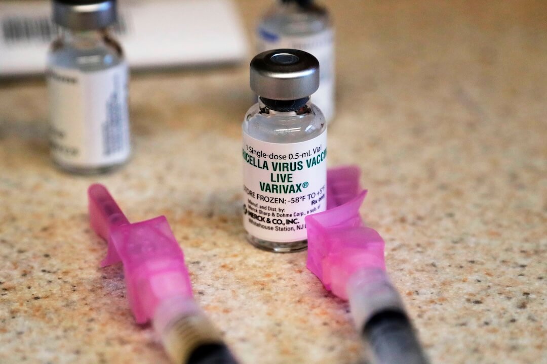 A viral claim about chickenpox vaccines is spreading. Here's what the evidence says. - Poynter
