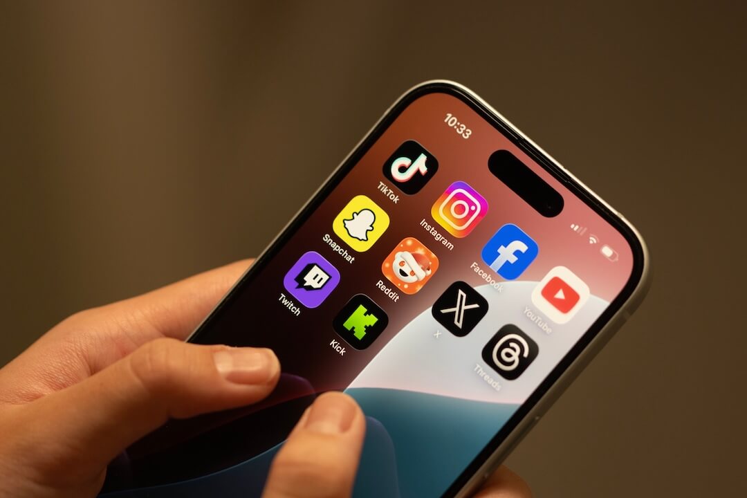 When local news disappears, people turn to social media feeds, influencers and gossip - Poynter