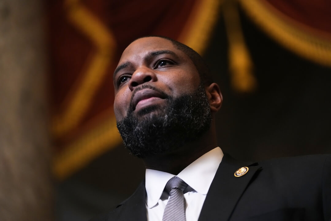 A video of a Florida governor candidate was AI slop. People spread it anyway. - Poynter