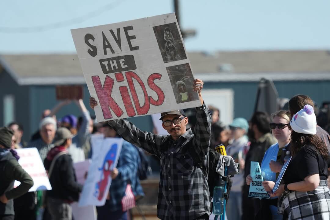 As policy shifts, how can journalists best cover immigration enforcement's effects on families? - Poynter